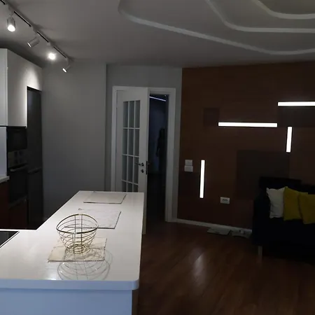 Roshi Apartman *