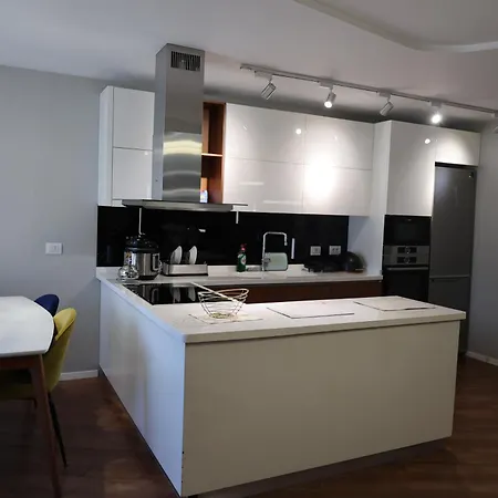 Roshi Apartman Tirana