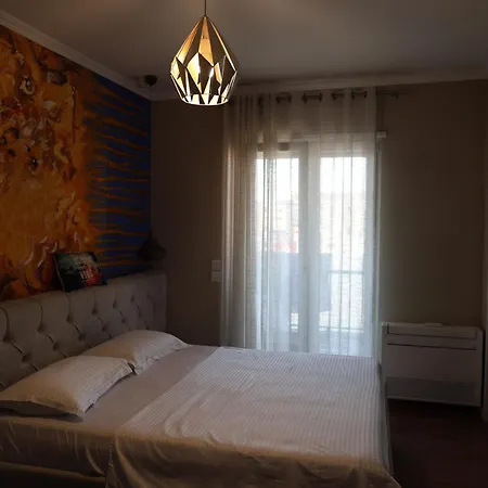 Apartman Roshi *